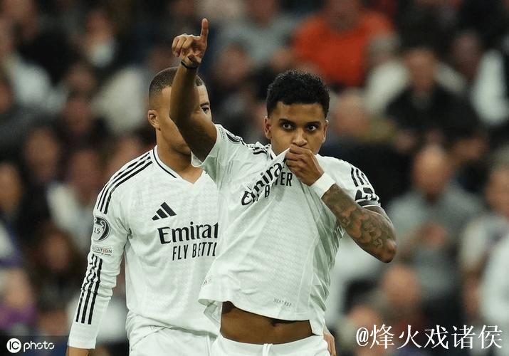 罗德里戈建功，皇马2-1力克阿拉维斯